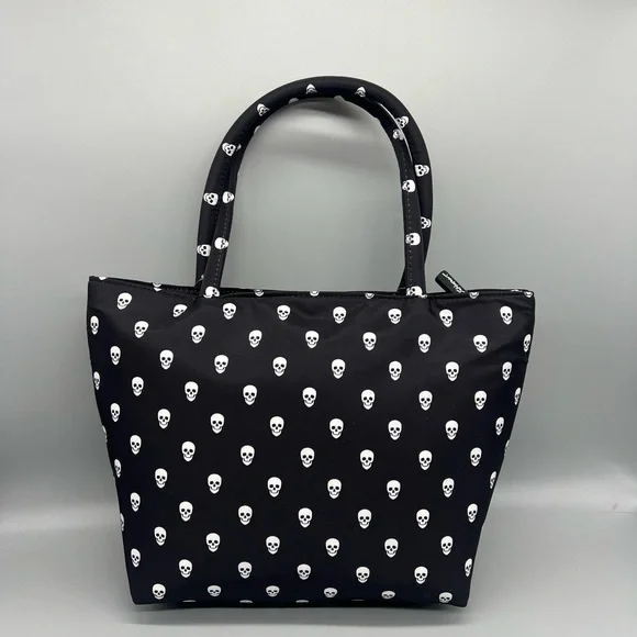 NWOT Betsey Johnson Black and White Skull Lunch Tote - Picture 2 of 9